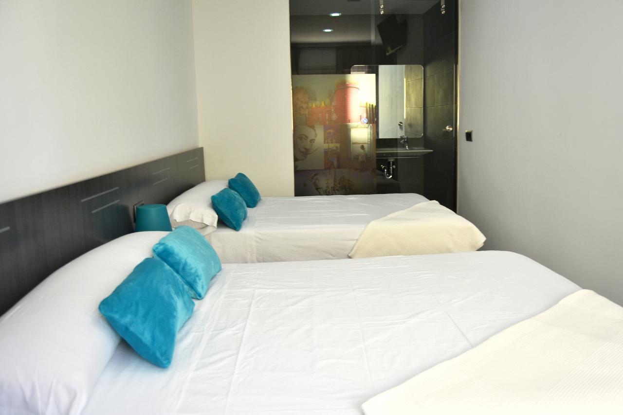 Bed&Breakfast 10 ジローナ エクステリア 写真
